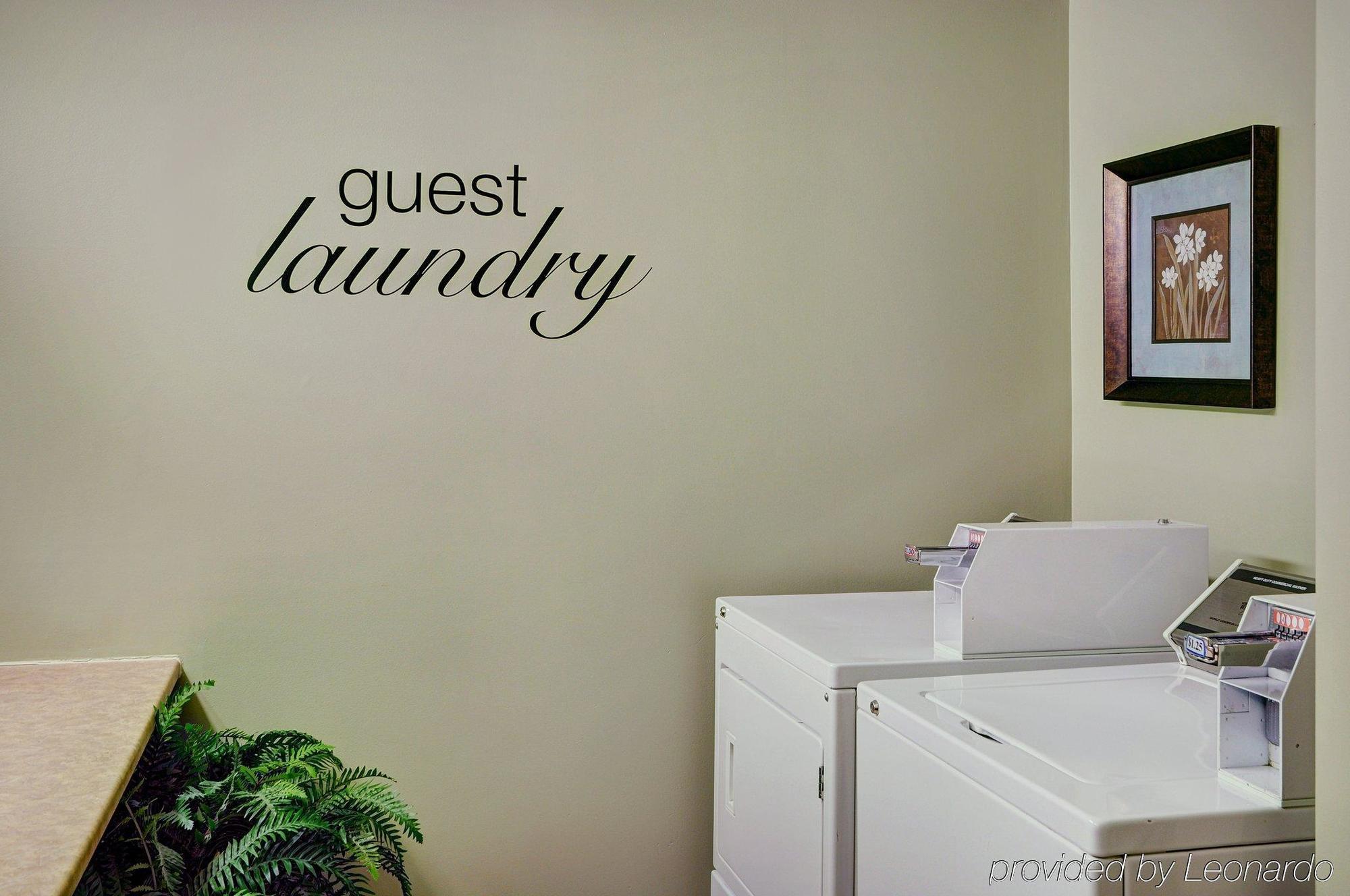 Travelway Inn Sudbury Bagian luar foto