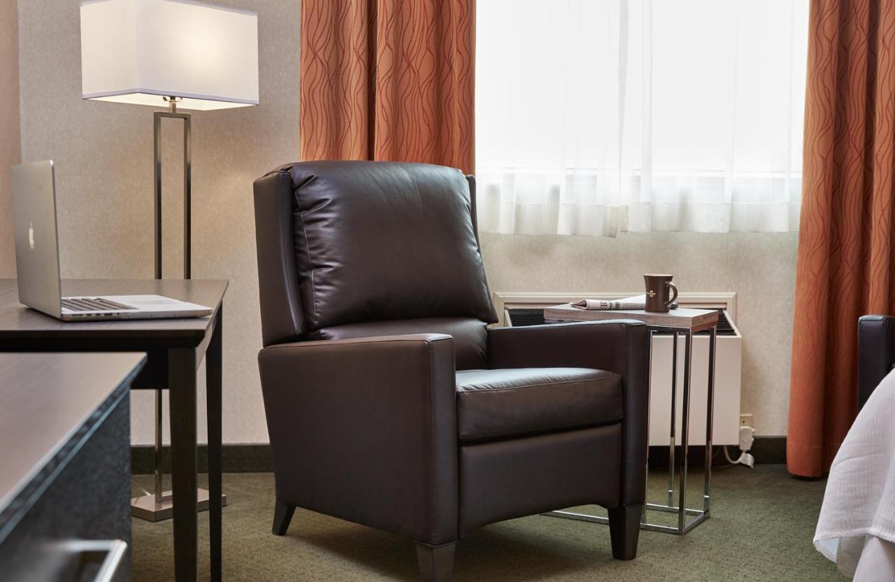 Travelway Inn Sudbury Bagian luar foto