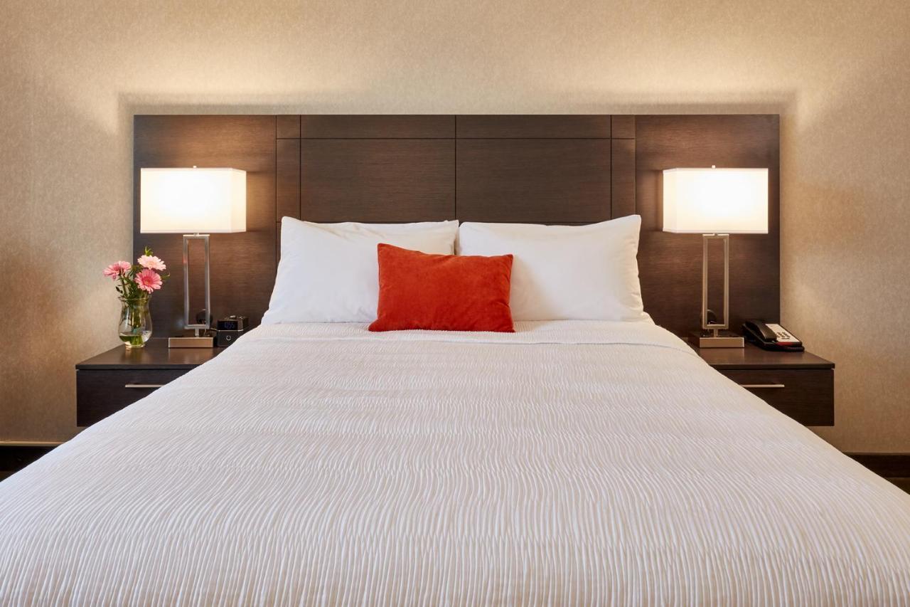 Travelway Inn Sudbury Bagian luar foto